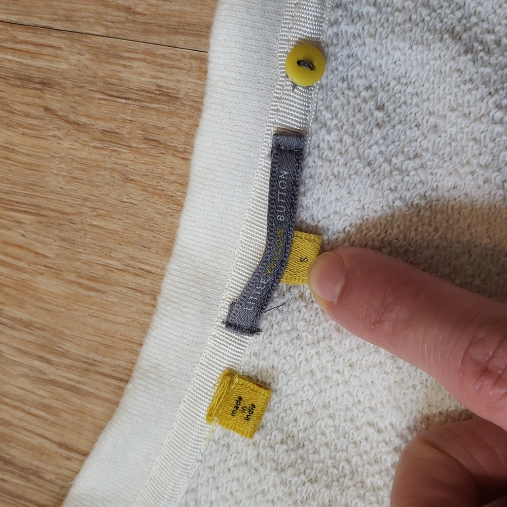 Vintage Anthropologie Little Yellow Button Sweatshirt, Size Small - Picture 4 of 14